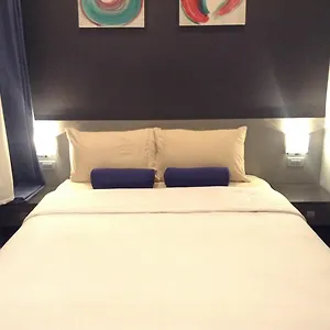 3* Inn Li Nakpil